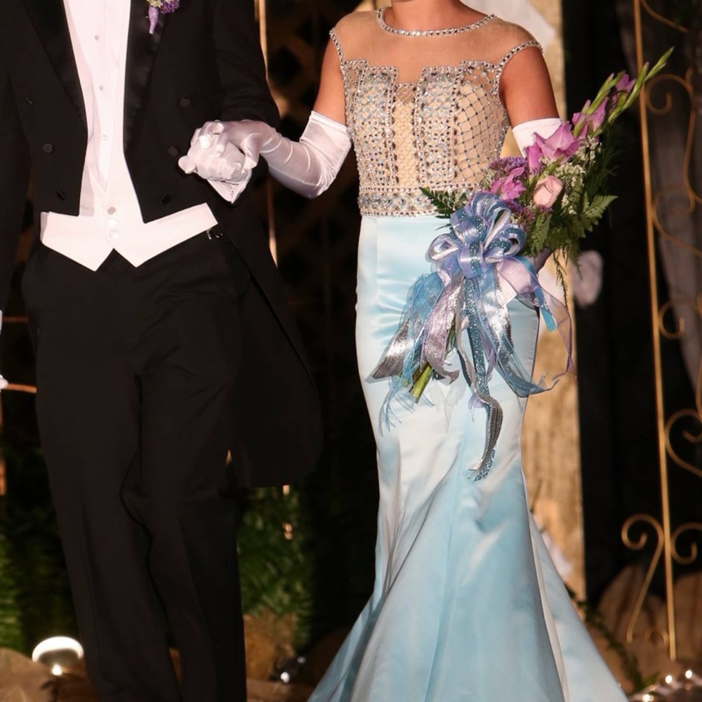 Elegant Formal Gown with Beaded Bodice